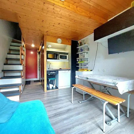 Duplex Au Pied Des Pistes Avec Balcon, Ideal Pour 4/5 Personnes - Fr-1-346-578 *